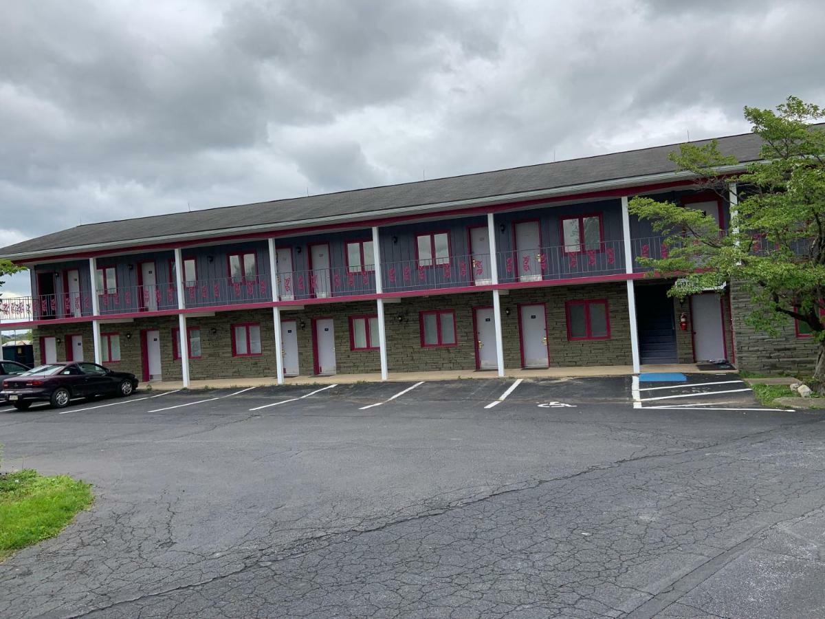 Travelodge By Wyndham Strasburg/Lancaster Amish Country Buitenkant foto